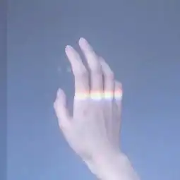 谁有彩虹光的美图像这种  谁有彩虹光的美图像这种