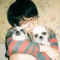  帅哥抱狗头像图片微信头像图片大全