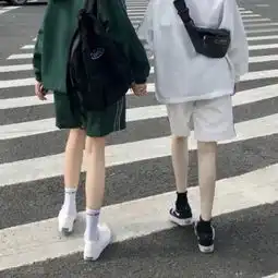 一对部位半身情侣头像  一对部位半身情侣头像