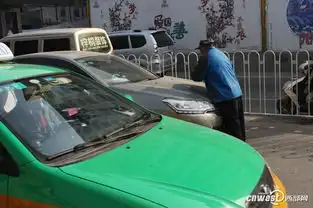 西安一男子拦车要钱致交通堵塞两年无人管 西安一男子拦车要钱致交通堵塞两年无人管